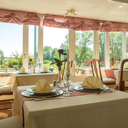 Alago Hotel Am See Камбс Экстерьер фото