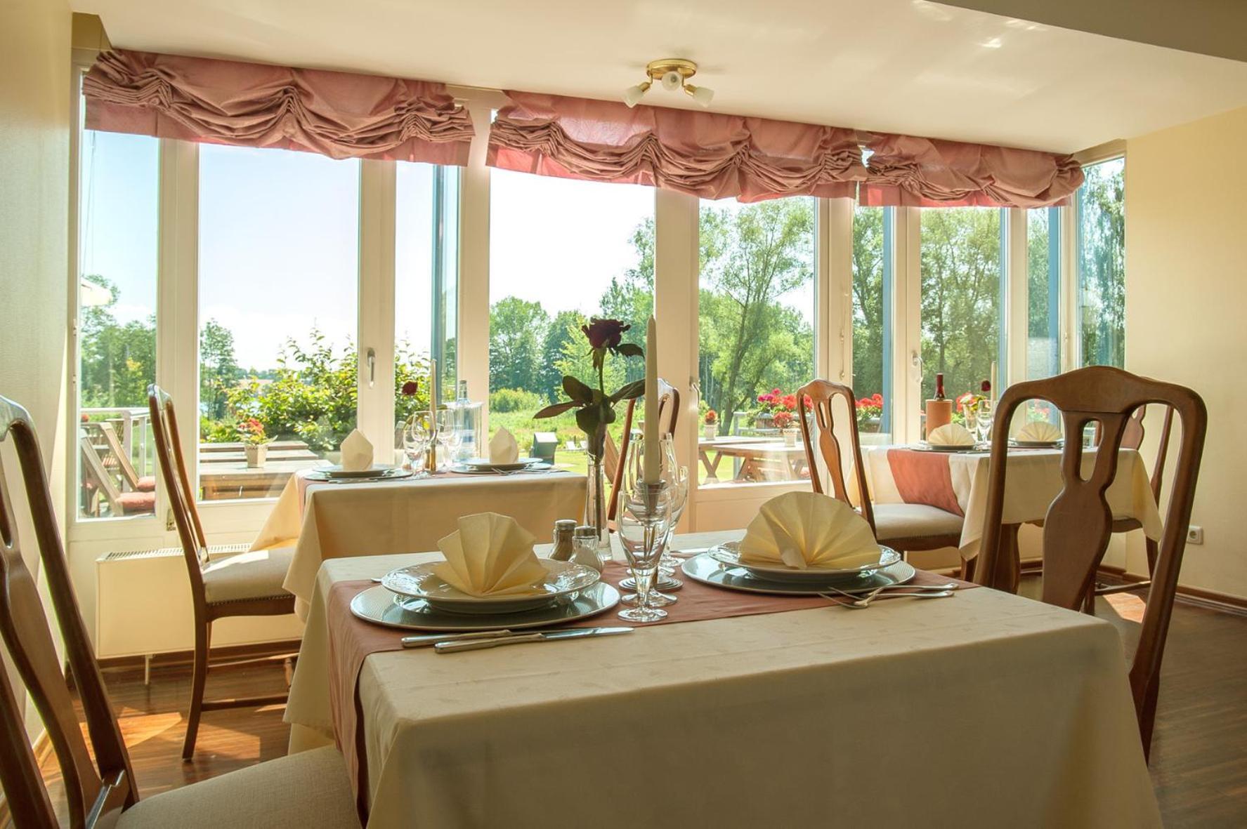 Alago Hotel Am See Камбс Экстерьер фото
